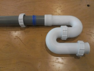 Draai alles handvast Let er op dat de afdichtingsring niet verschuift