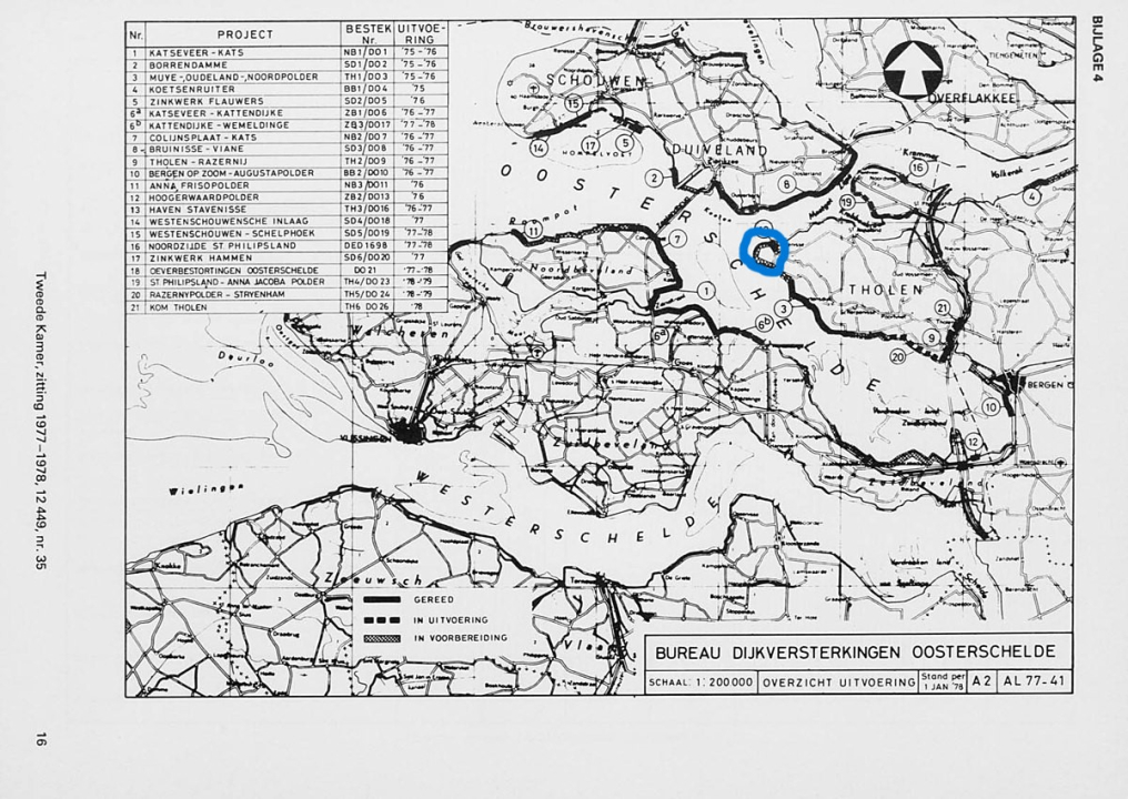 Op deze plek ligt het dorp Stavenisse. Dit dorp is erg zwaar getroffen tijdens de watersnoodramp van 1953. Waarom is juist deze plek zo zwaar getroffen? Kijk goed naar de ligging en waar het water vandaan kwam..