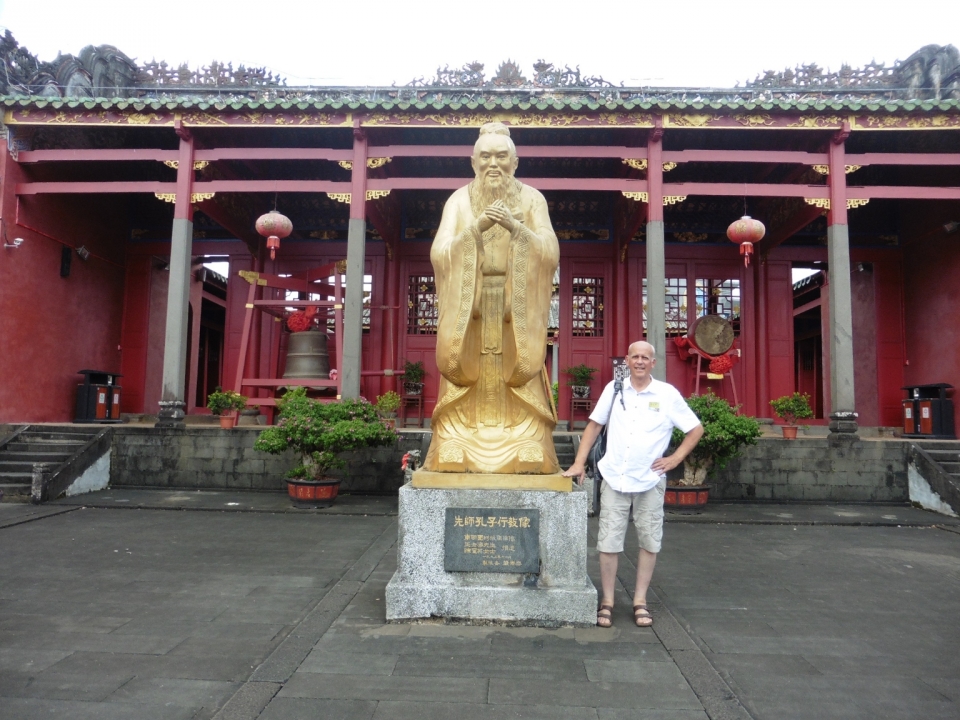 In de Confuciustempel in Wenchang