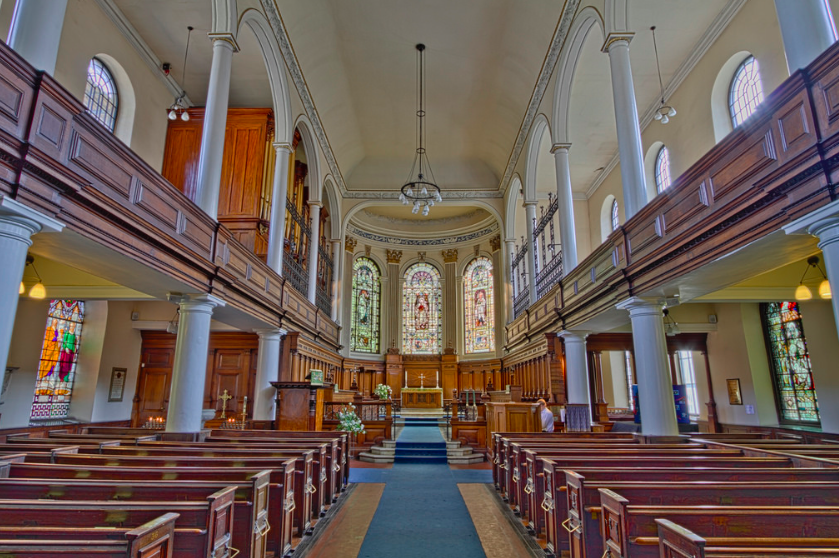 Interieur protestante kerk