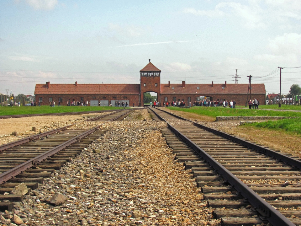 spoor voor station Auschwitz