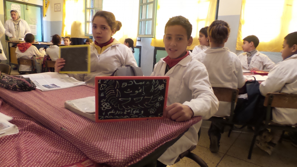 En leerling in de klas