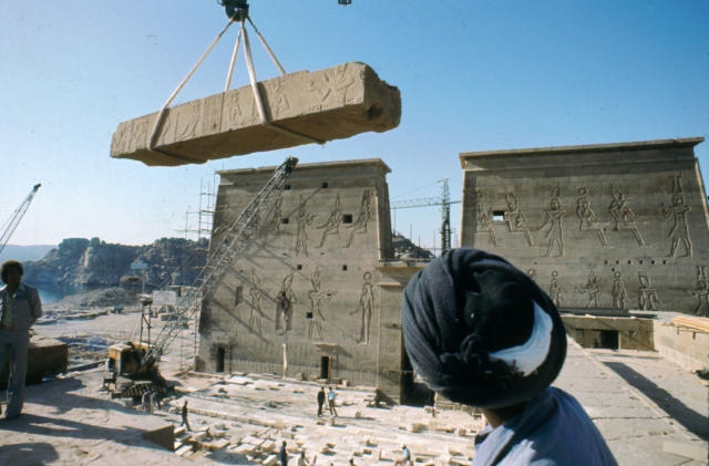 Nubische monumenten worden van Aboe Simbel verplaatst naar Philae, Egypte (foto UNESCO/Alexis N. Vorontzoff)
