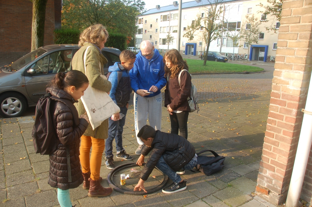 Reserveer hier het lesprogramma Kijk! Mijn wijk