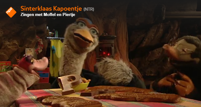 Moffel en piertje zingen Sinterklaas Kapoentje