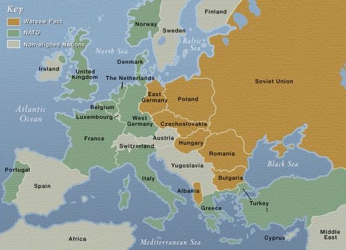 Overzicht van landen die lid waren van het Warschaupact, de NAVO en landen die zich niet aan een verdragsorganisatie verbonden