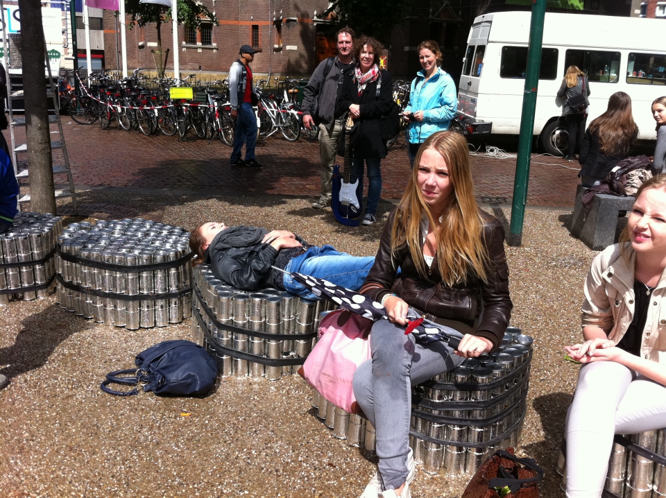 Projectdag juni Lekker hangen op de zitobjecten van Blik