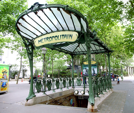 Ingang metrostation Parijs: Jugenstil: gietijzer en glas