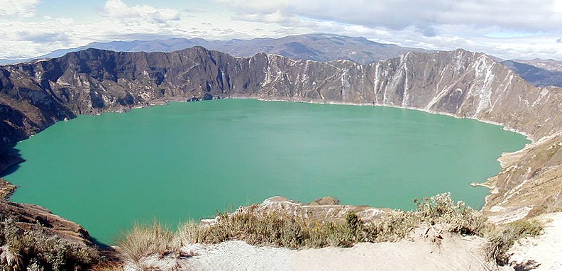 Caldeira vol gelopen met water