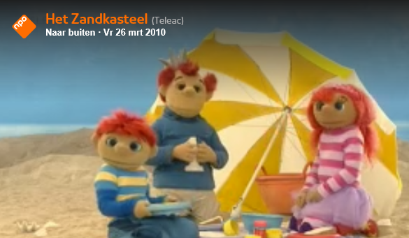 Zandkasteel: Sassa en Toto willen straks lekker buiten picknicken. Het is al lente!