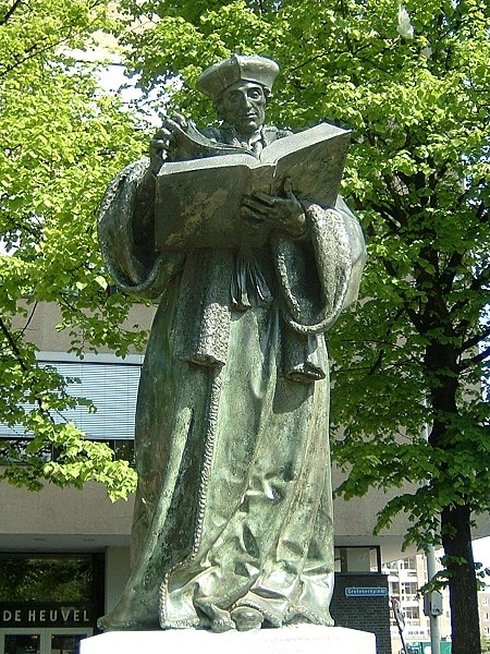 Standbeeld van Erasmus in Rotterdam